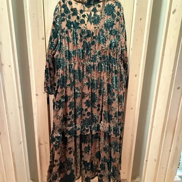Torrid Velvet Burnout Ruffle Dress, Green/Tan, Size 3 (3X, 22/24) - Picture 6 of 11